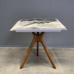 bookstand wood & concrete